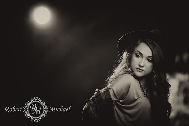 TheAgencyPhoto's tweet image. Part of Audrey Woulard’s @kidsandthecity photo walk #shutterfest #shutterfest2019 
Model: Samarah “Sam” Wallace
Instagram: @samarahteenmodel 
#Senior #SeniorPictures #SeniorYear #SeniorPics #SeniorPortraits #SeniorSundays #SeniorPhotography #Seniors2019 … ift.tt/31PURyY