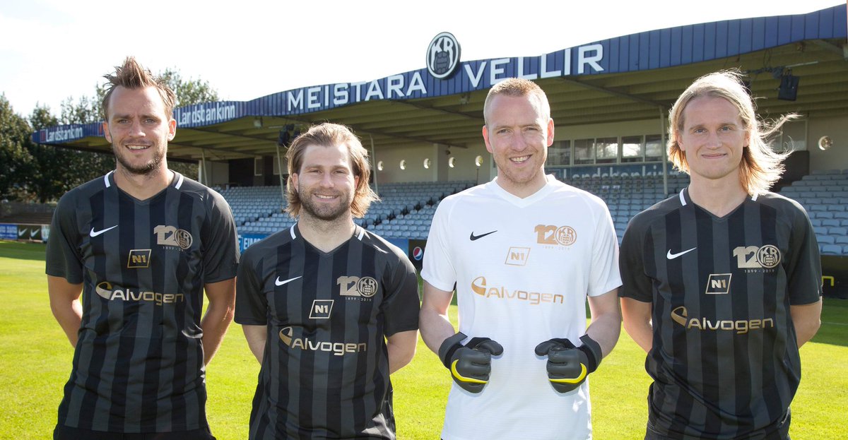 Þokkalega sáttur með útkomuna - fékk þann heiður að græja 120 ára afmælisbúning KR frá A-Ö #allirsemeinn