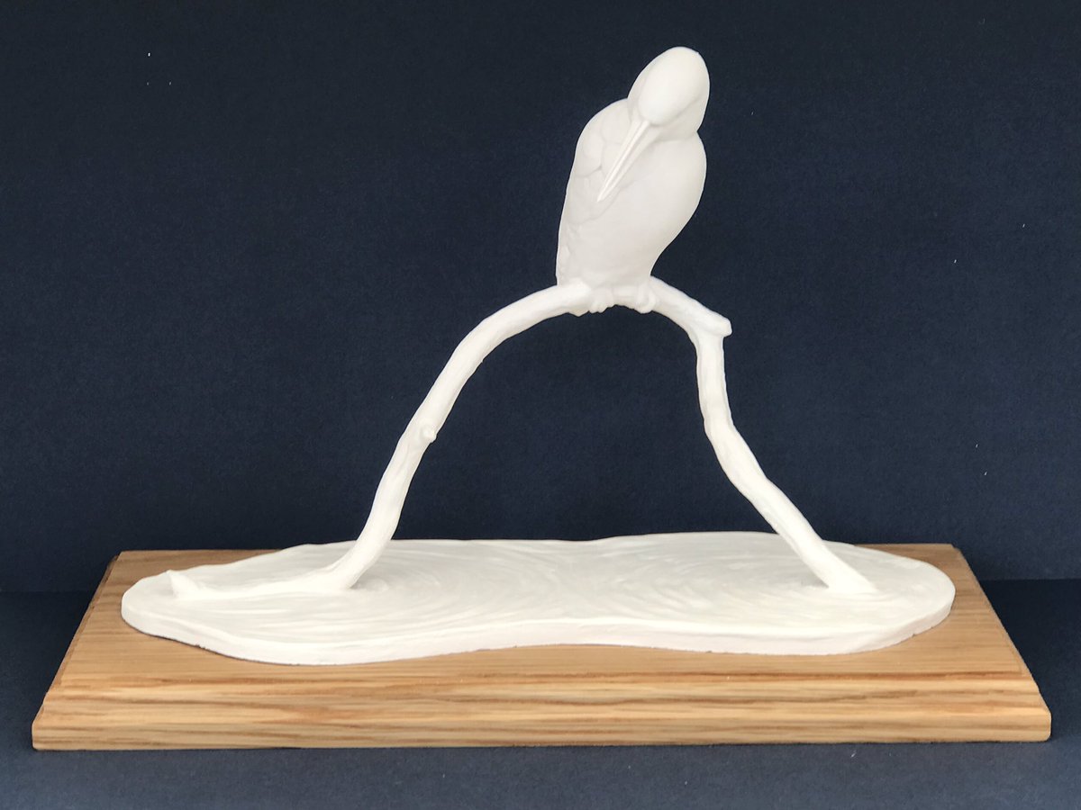 Animalsculptor's tweet photo. My latest sculpture in porcelain ‘Kingfisher Blue’. Ready for Southern Nature Art Exhibition, opening to the public this Friday. #wildlife#Kingfisher#sculpture#Art#porcelain#Southernnatureartexhibition https://t.co/oszb6C25Oh