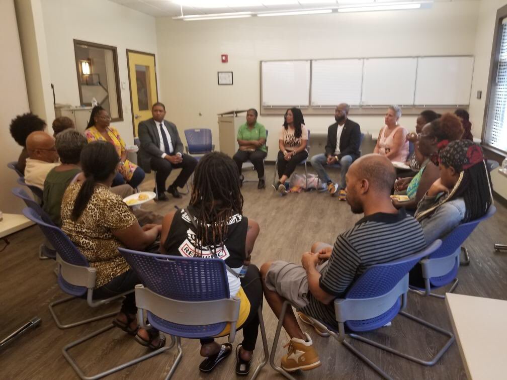 ATLvictimassist's tweet photo. This past weekend, Atlanta Victim Assistance, Inc. hosted its monthly Homicide Support Group catered for survivors of Homicide and their families. We are so thankful to everyone that attended and admire your bravery and strength so much. #Survivor #Atlanta #Crimevictims https://t.co/LHRjpNg1Tq