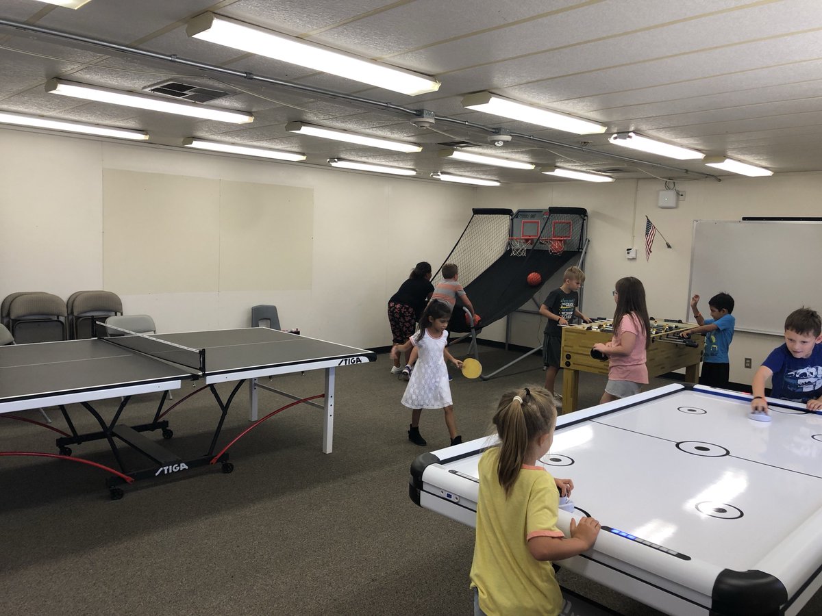 Gilbert El Tigers (@gilberteltigers) on Twitter photo First Top Cat celebration of the year is underway! Way to go Tiger Leaders!! #raisethebar #tigerleaders #pbis #positiveattitude #assertive #wisechoices #showrespectforselfandothers First Top Cat celebration of the year is underway! Way to go Tiger Leaders!! #raisethebar #tigerleaders #pbis #positiveattitude #assertive #wisechoices #showrespectforselfandothers