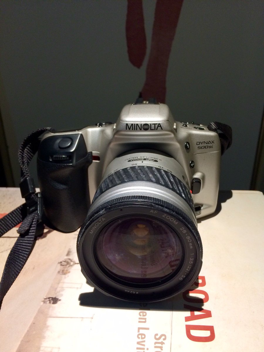 ajar_nalwadda's tweet photo. My first #CameraAnalog #Darkroom (Fixer/Developer/Water).. My mom bought it for me 10year ago becoz she noticed the hidden talent in me #BehindtheCamera #PracticeMakesPerfect....
Am now a #professionalphotographer. God Bless Me 🙏🏽
Happy #WorldPhotograpyDay 2019. https://t.co/N26DTEmcB2