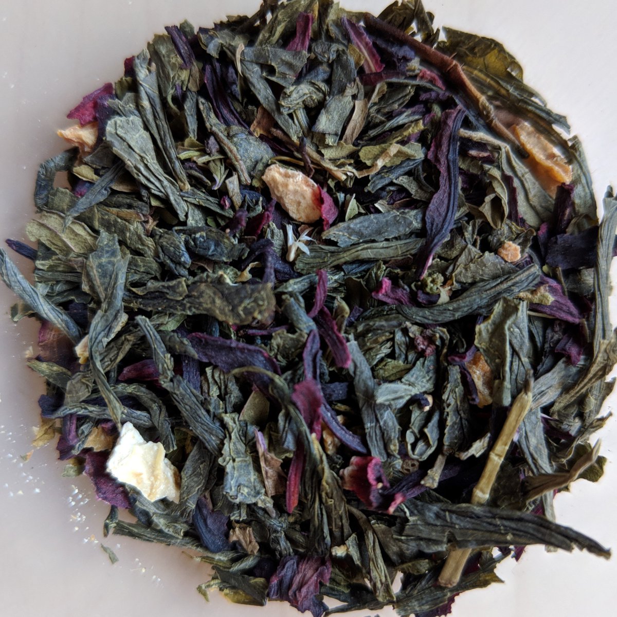 jennifernowicki's tweet photo. Excited to share the latest addition to my #etsy shop: Organic Hibiscus Lemon Green https://t.co/C87QP00Rxp #plantsandedibles #tea #green #red #healthytea #looseleaftea #gift #tarttea #fruitytea https://t.co/BGMIi0QJuD