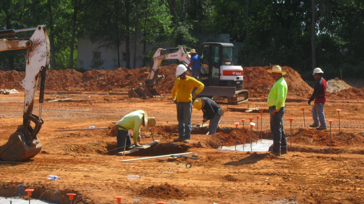 gateway_inc's tweet photo. We are excited to see progress on the new Clubhouse! Concrete is being poured and new developments are happening day by day!
#WeAreGatewaySC #clubhouseworks #yeahthatgreenville #mentalhealthawareness #gatewaysc #clubhousemodel #mentalhealthmatters #nami #greenville360 https://t.co/W4PgpkM2iW
