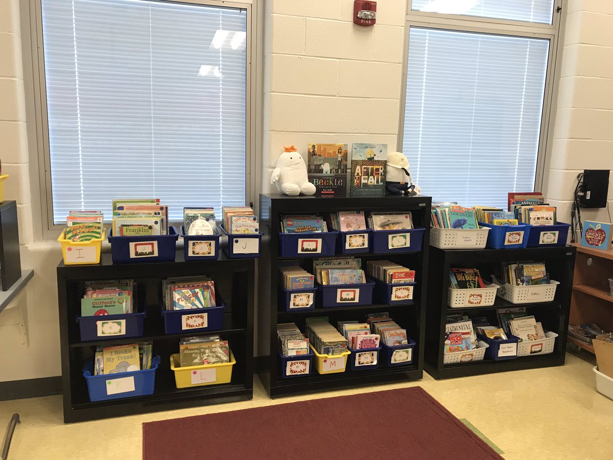 JennBottoms's tweet photo. Library is ready! Missed having my helpers set it up this year! #booksareready #checkthatoffthelist https://t.co/bXDBfG4m3V