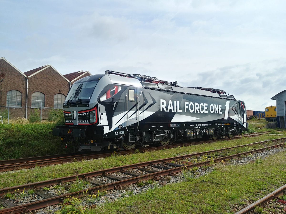 omnimark's tweet image. The power of #Imago linked to the power in trainlogistics by RAIL FORCE ONE. railforce.one/business What print can do to build your brand Designed by @railcolor 
youtu.be/NDtWXvDc1zs