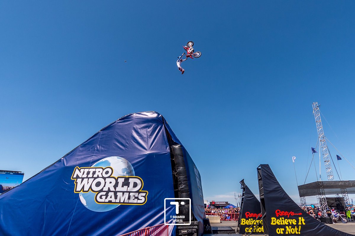 Deft_family's tweet photo. The FMX bar has been raised once again. Who watched Nitro World Games last weekend?

https://t.co/lGGVwcgCED

@beaubam612 🏍 | @TSquaredSports 📸 | @NitroWorldGames https://t.co/qg88gbC38i
