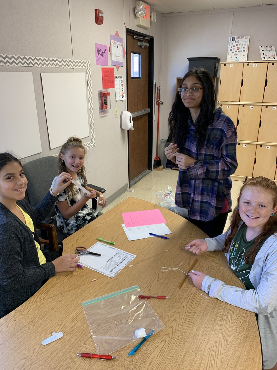 Schauna's tweet photo. Marshmallow challenge! #haysleads https://t.co/BzIjyjPqbJ