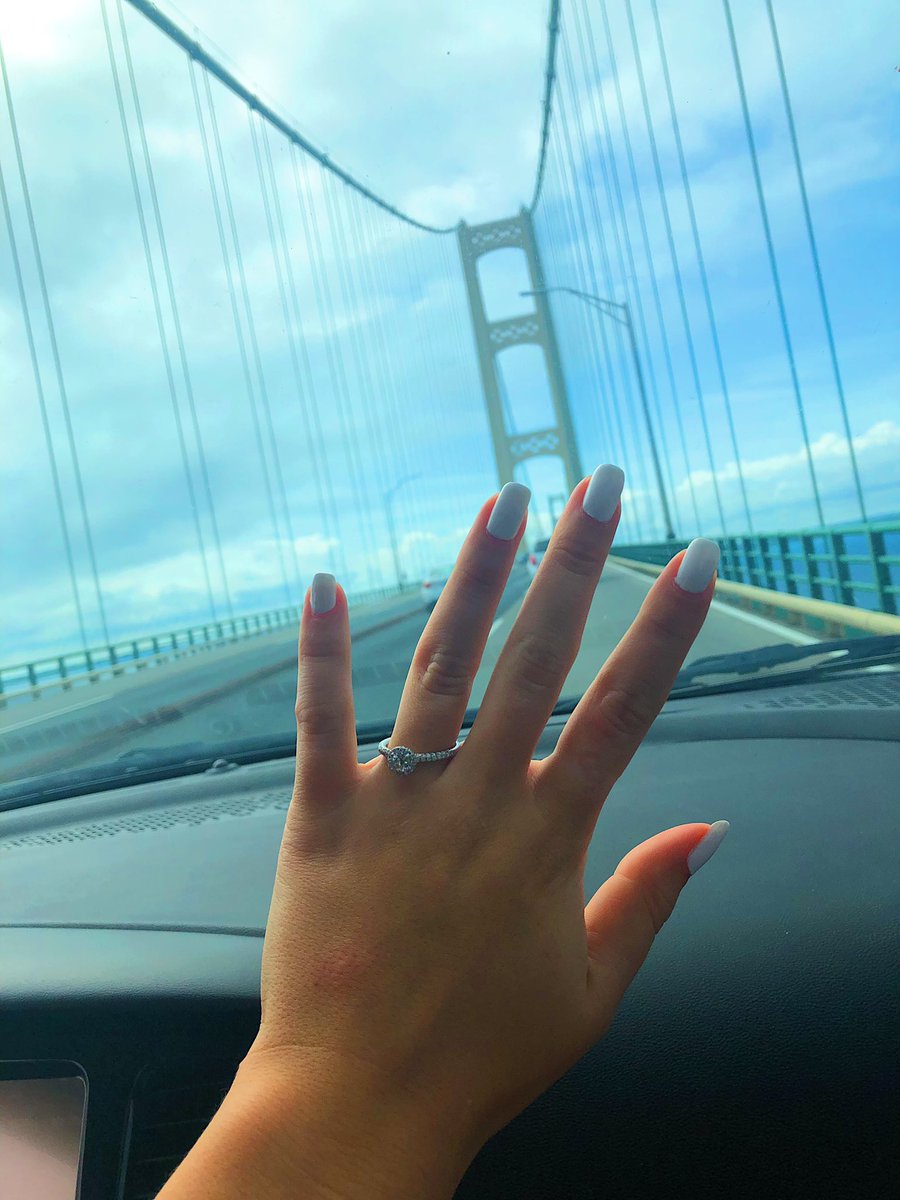 TessNeedham's tweet photo. Saw the most beautiful rocks on vacation but came home with the prettiest one 😭💍❤️ https://t.co/IFjDd6qRtC