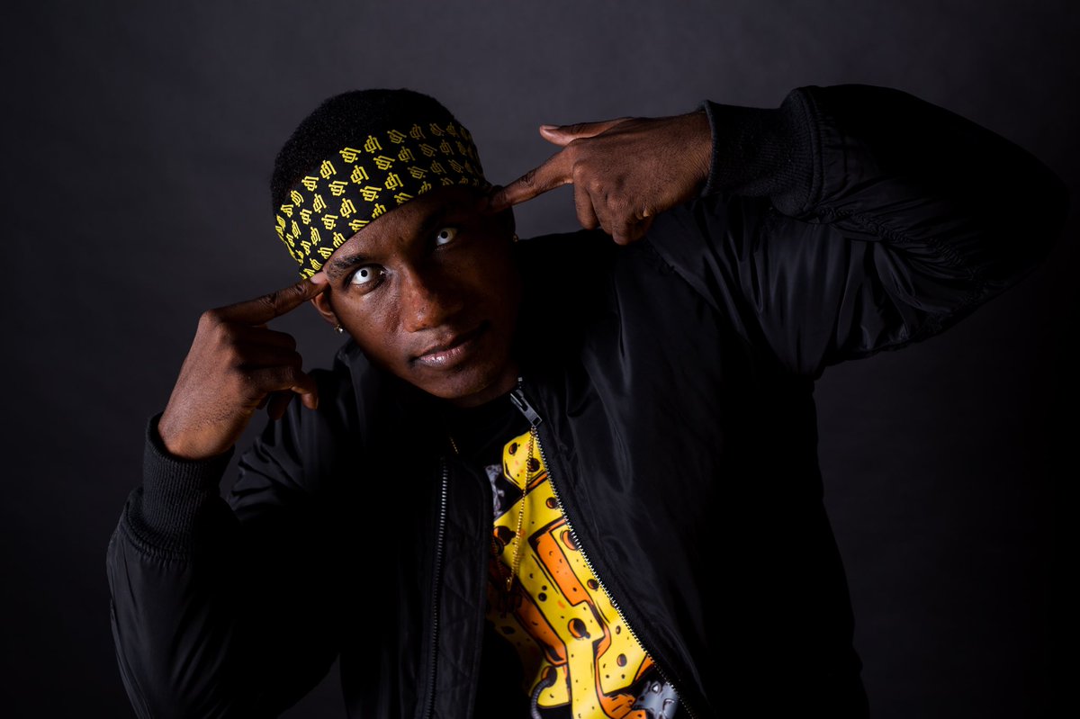 UCProdigy's tweet photo. “I can guide you if you feel blind, I just need you to be willing to journey into my ill mind” #hopsin #stayup #foreverill #undercoverprodigy https://t.co/AfLOQAnMSm