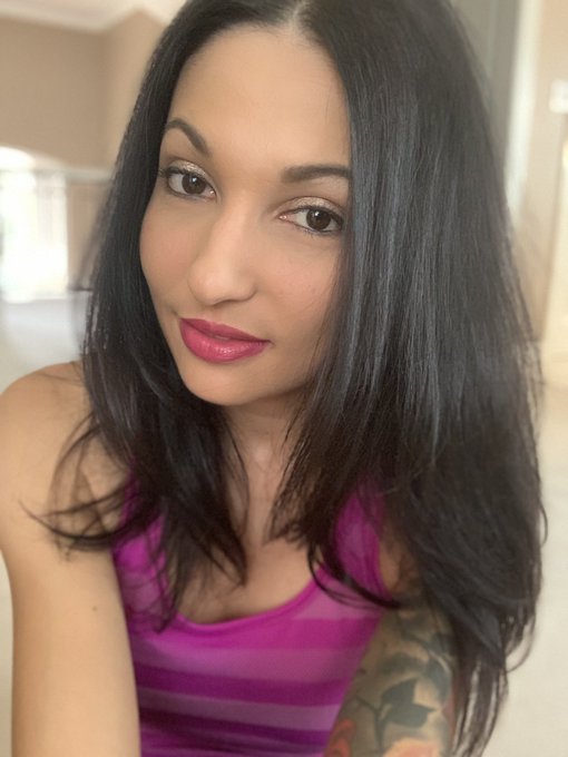 😘 https://t.co/KRvqz2UN0z<a href="/tag/cammodel"class="tags"><span>&#35;cammodel</span></a><a href="/tag/mfc"class="tags"><span>&#35;mfc</span></a>