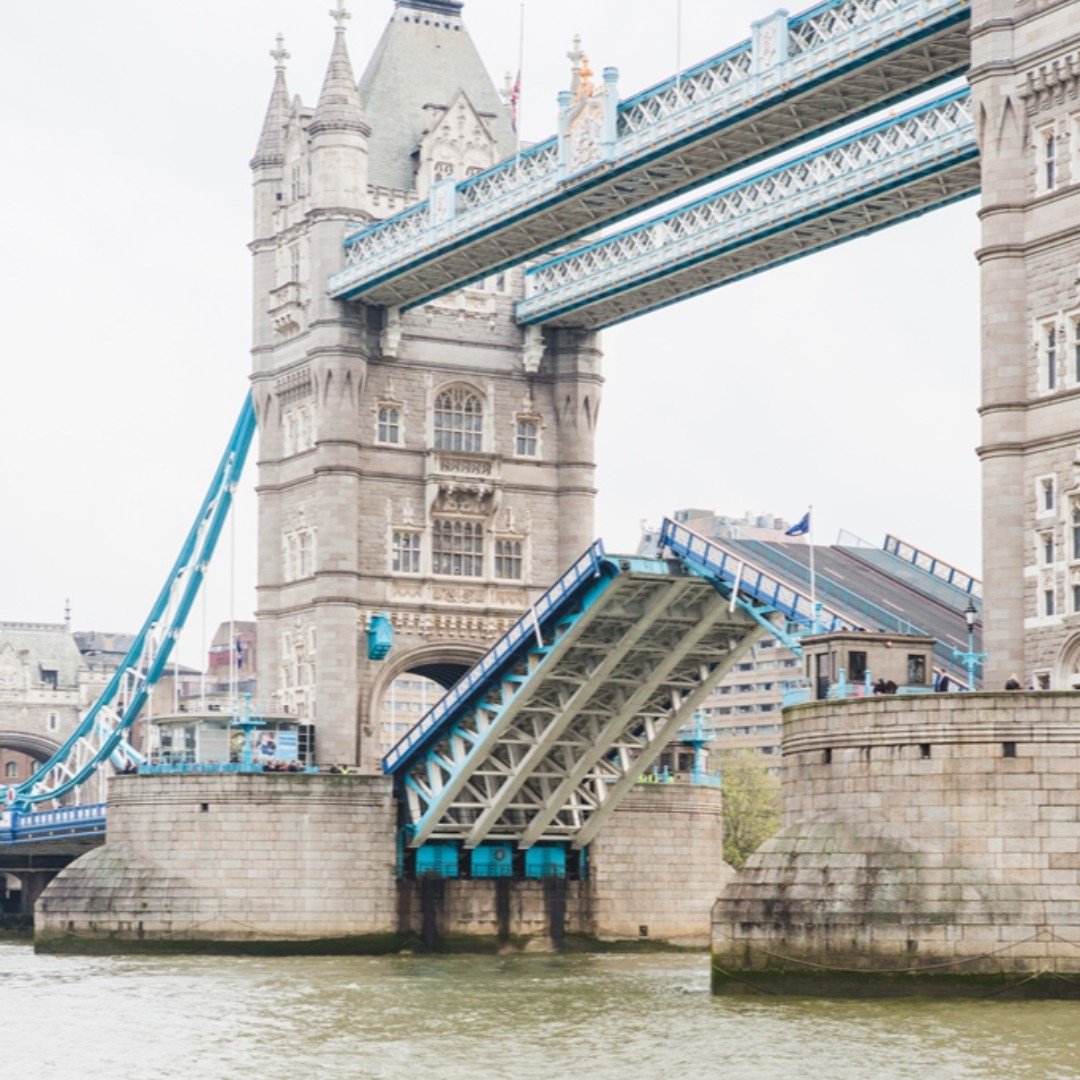 Tower Bridge tweet media