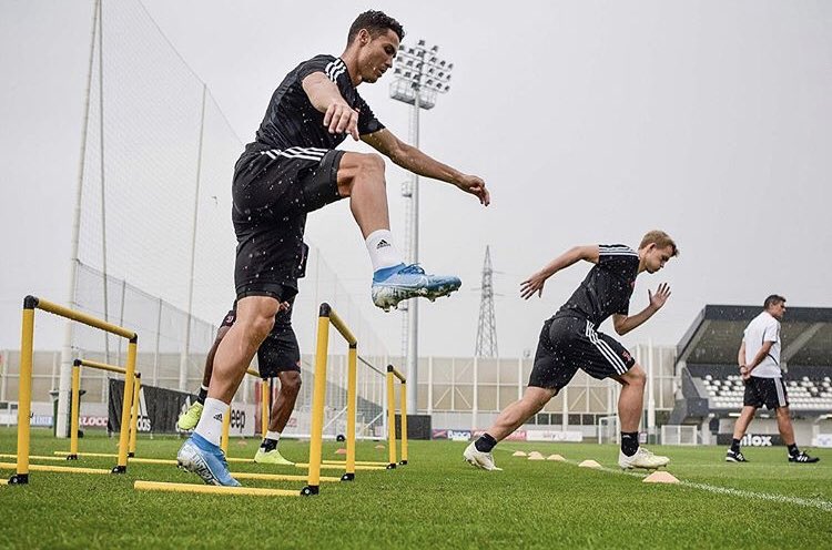 Back on track and focused on the first game of the season ⚽️👌🏻💪🏻
