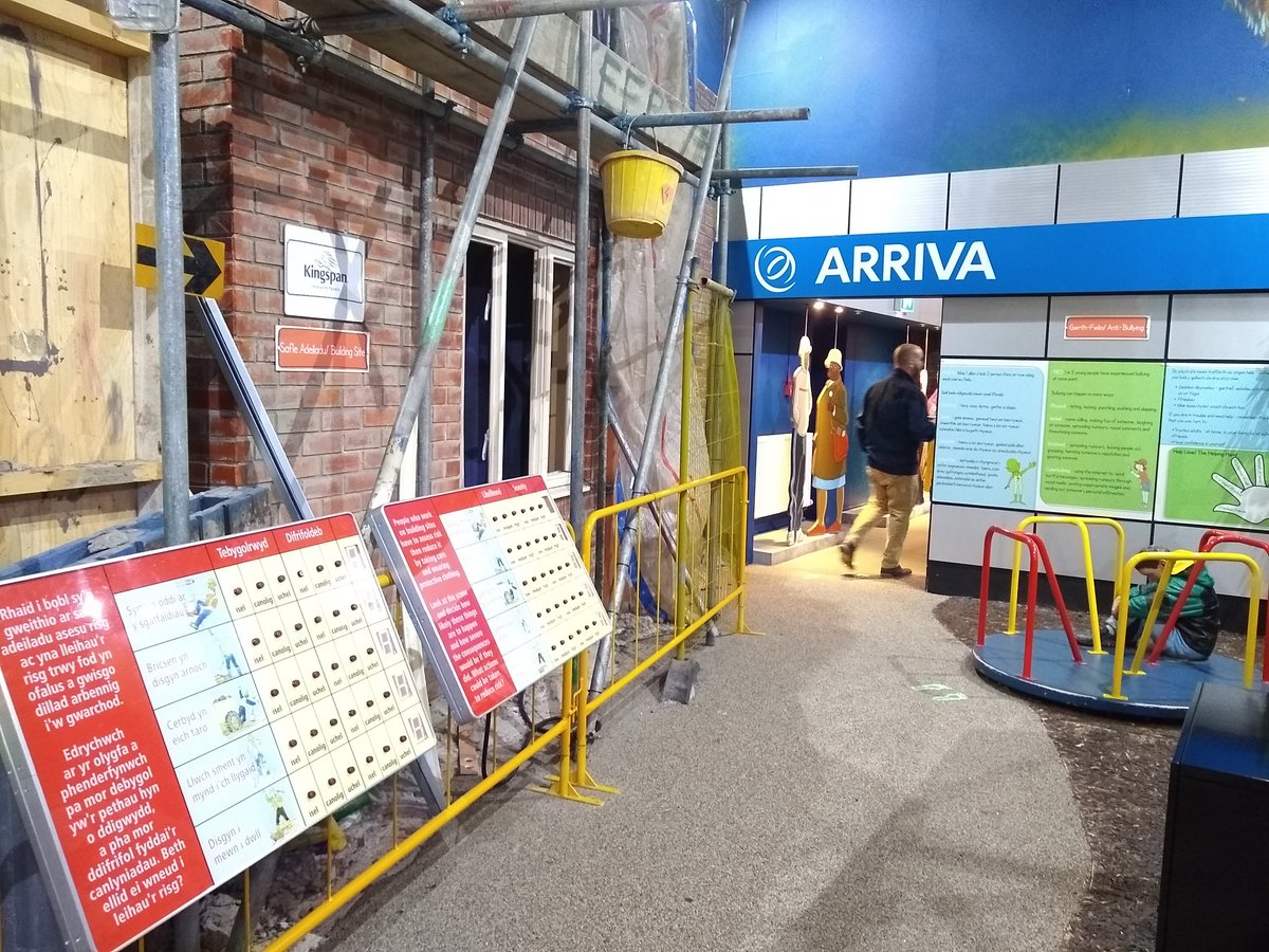 Another fab #networking evening at <a href="/DangerPointLtd/">DangerPoint</a> for #NWalesTweetup53

It's such a fantastic centre to educate kids (and adults) about everyday dangers. And great to see local companies like <a href="/KingspanIns_UK/">Kingspan Insulation</a> <a href="/ArrivaTW/">ArrivaTW</a> &amp; <a href="/RNLI/">RNLI</a> supporting the interactive exhibitions too.
