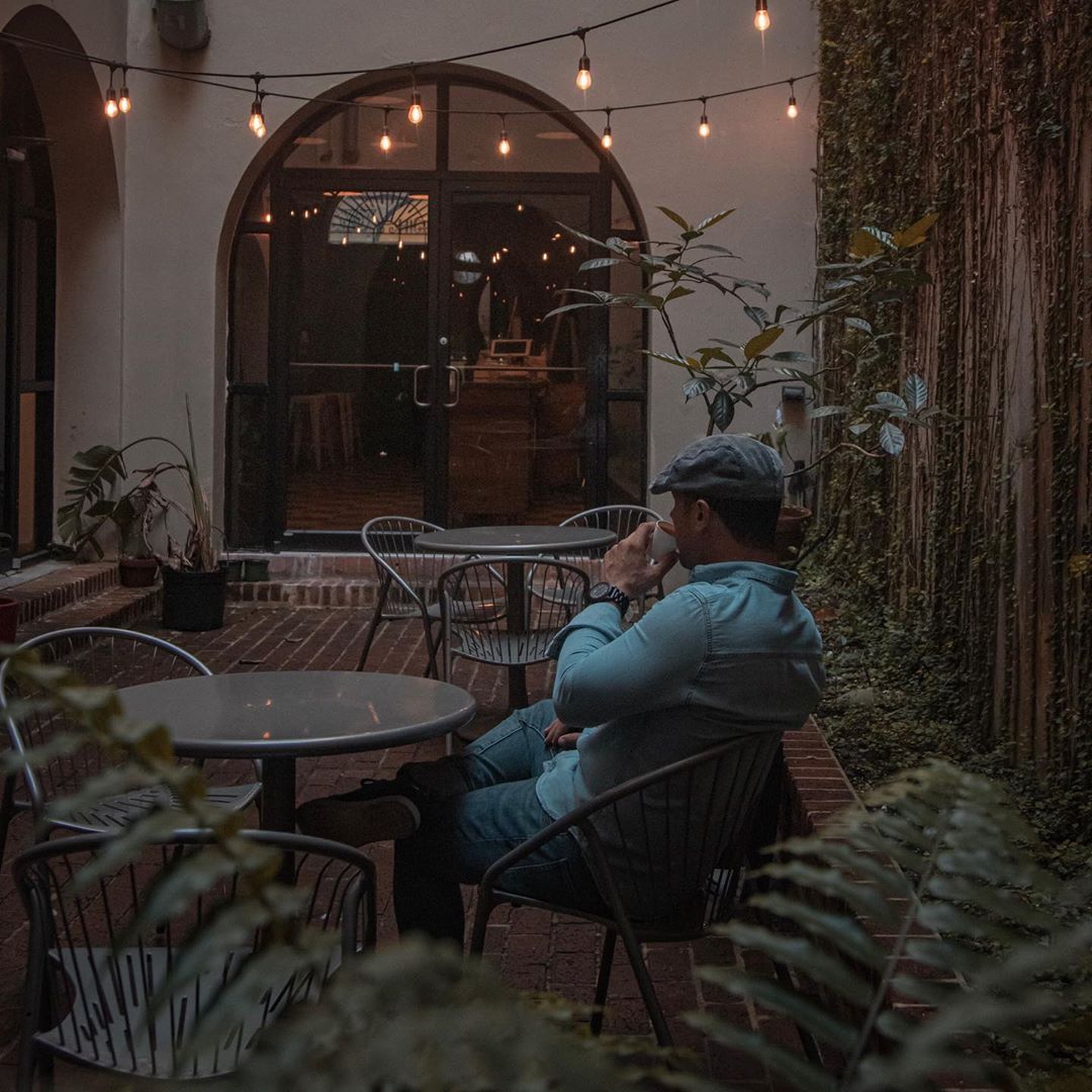 cuatrosombras's tweet photo. La vida y el café, se toman despacio ☕️🌿

Reposting @_benjieneer_:
. https://t.co/cYczJH8SFo