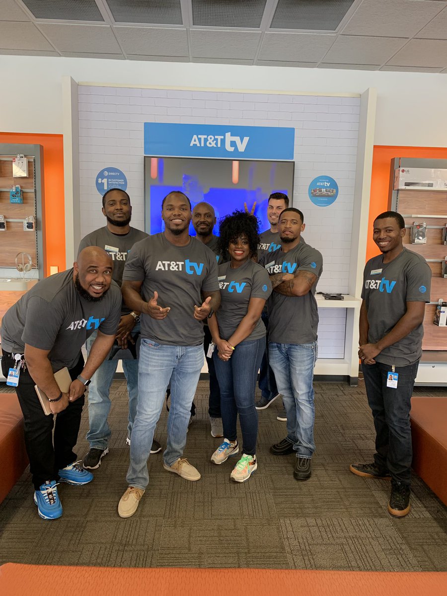What a great day today!! 👨🏾‍🍳cooking #atttv shout out to my team for getting the Job done #northco <a href="/JorinLebonick/">banibig top</a> @alysonwoodard <a href="/only_b1_byrd/">Marlon B.</a>