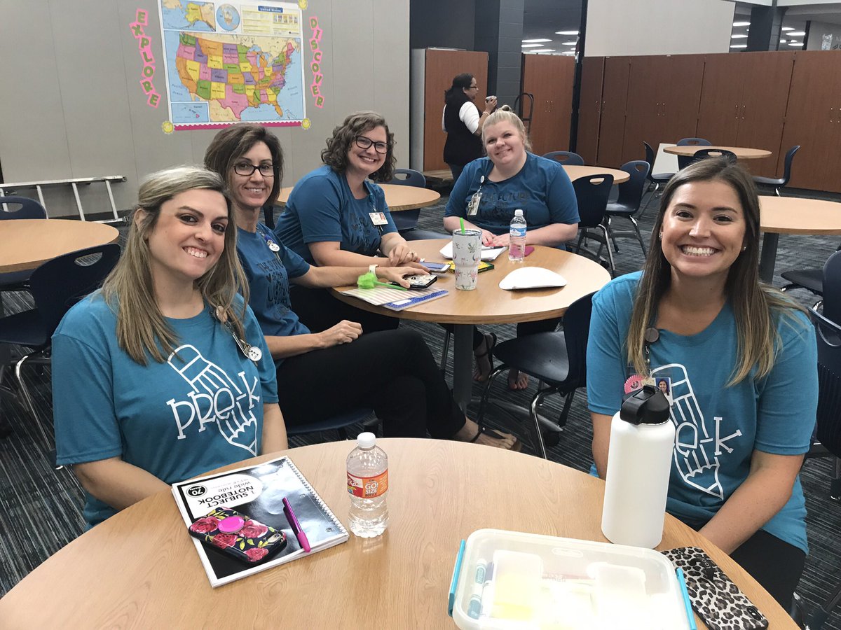 dinah_mcmichael's tweet photo. Words can’t even come close to expressing how amazing the staff is @CFISDLieder. Our entire staff is filled with incredible Leopard Leaders. #DreamsComeTrue #momsasprincipals #CFISDspirit #leopardsexplore #liederleopardsarebettertogether #kidsdeserveit https://t.co/nPTfCIuey7