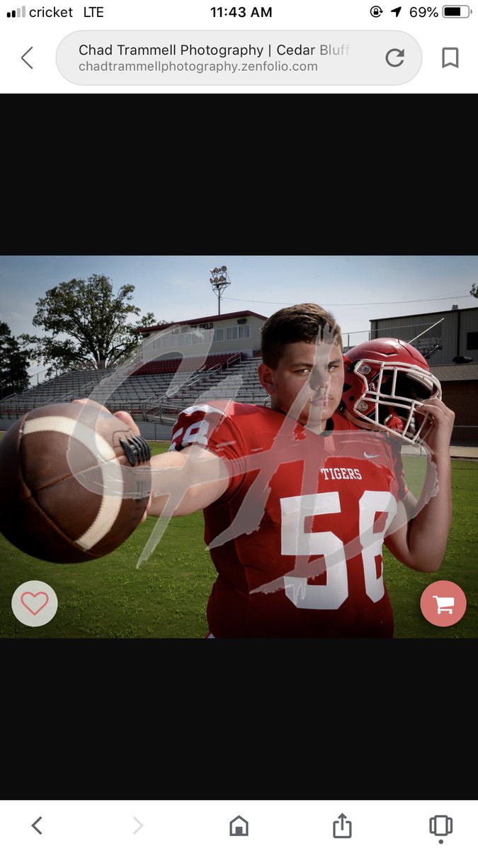 CannonTeanna's tweet image. Chad trammell never disappoints with his pictures!! Was not expecting them to be online so early this year! With this being game week I am super excited! ❤️#cedarblufffootball #defense #noseguard #freshman #offense #leftguard