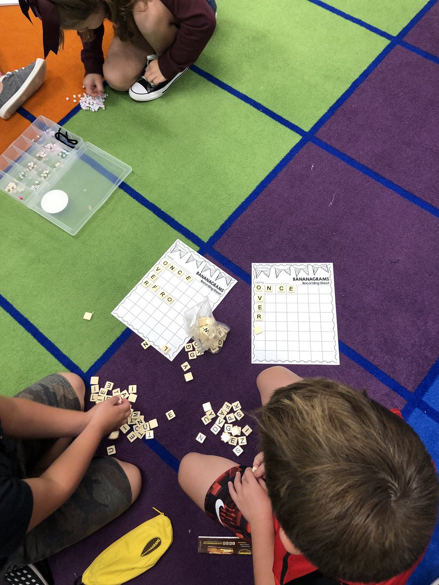 mrsecorso's tweet photo. Introduced #daily5 today and my darlings love their new #bananagram station! #2nd #wordwork ♥️ https://t.co/s48yOJrcc5