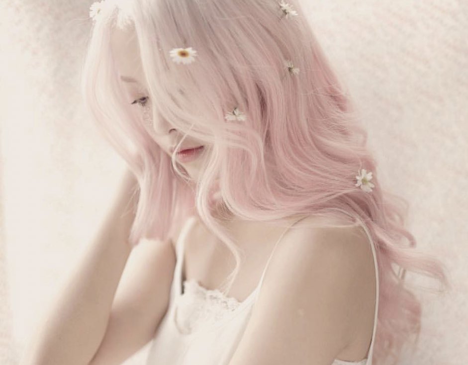 00XNOIR's tweet photo. ❝ ι wαnnα be the gιrl under you
                  ι wαnnα be your 𝑮.𝑼.𝒀 . ⟯ 🌸 https://t.co/tZJLUrZfPf