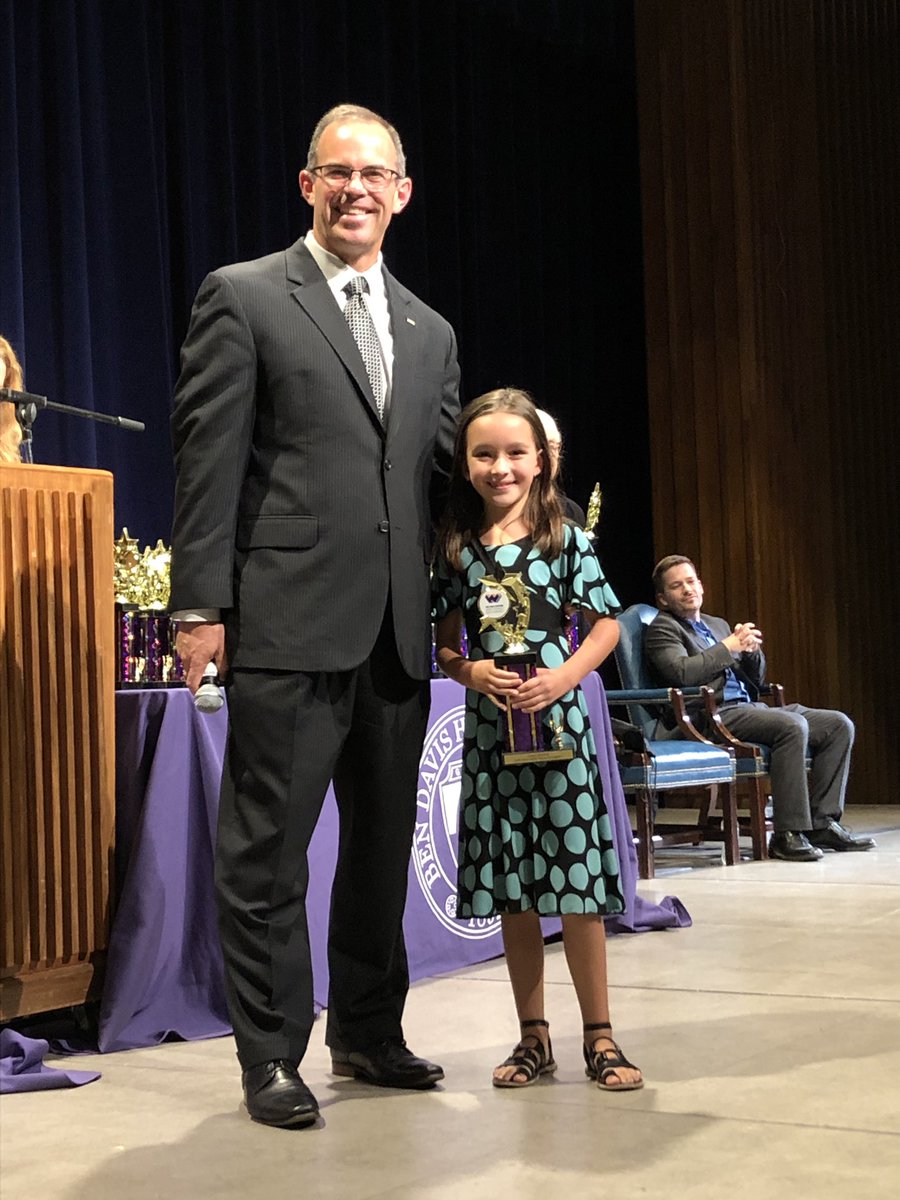 vcrawford1215's tweet photo. When the superintendent shows up week after week to recognize every straight-A student in the district and allows each child a moment in the spotlight without rushing them through...friends, that is just one reason that #wechoosewayne #robeyrockets @WayneTwpSuper https://t.co/KYkBsKL2g1
