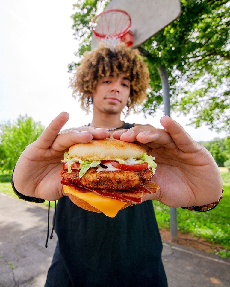 Zaxbys's tweet image. Did🥪 someone🥪 say🥪 sandwiches? 🥪