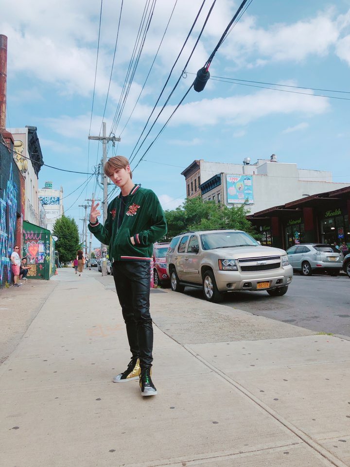 TheBoyzSpain_'s tweet photo. [FOTO 19/08/2019]
Actualización de #Juyeon en el Twitter personal de #THE_BOYZ

[esp] THE BOYZ, THE B Vamos!! D.D.D
Vamos~~~!! #DDD #Consiguelo #LoTengo

#THEBOYZ #더보이즈 https://t.co/FBEQijRrDW