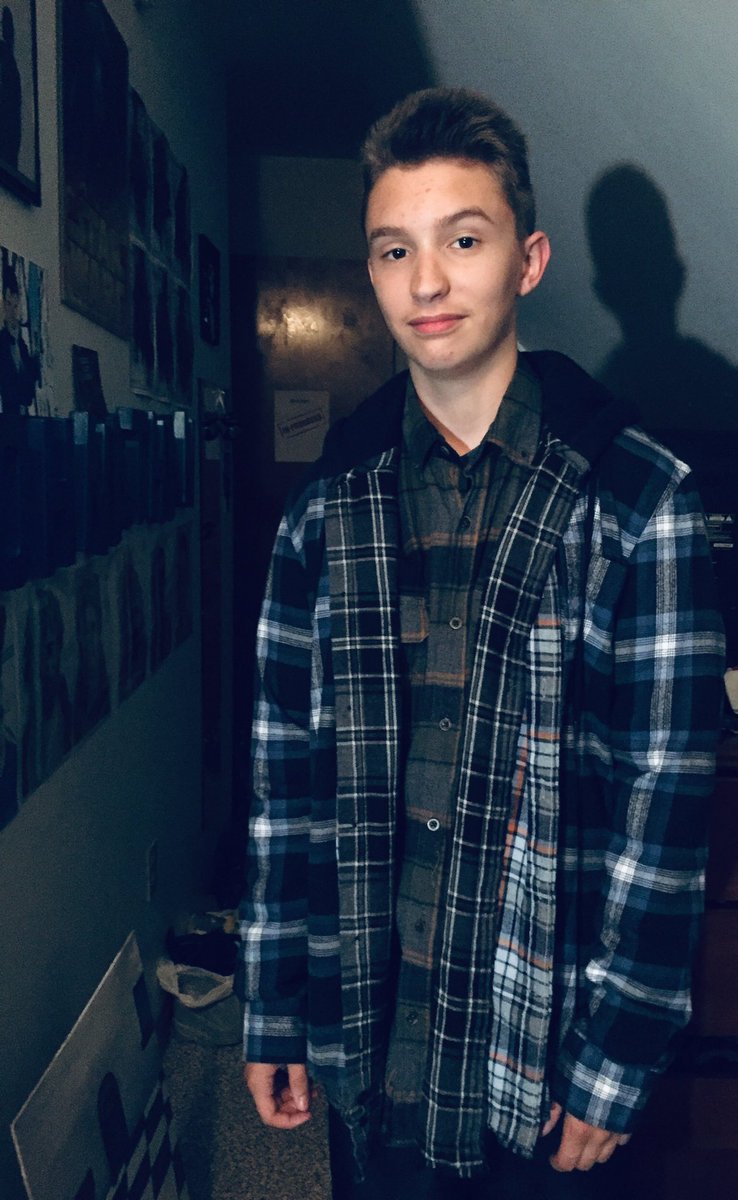 JohnnyM86961984's tweet photo. How bout four layers of flannel, #layerlord @tylerrjoseph?
@twentyonepilots @joshuadun #cliqueart #twentyonepilots https://t.co/GijrnFZlnf