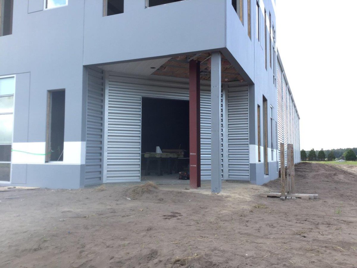 Carlisle_AE's tweet photo. The 50,000 sf Cypress Ridge Shell Building in Ridgeland, SC is almost ready for a prospective industry to move in. Thanks to @M_B_Kahn for the photo! @SCRDAlliance @jasperchamber_#economicdevelopment #siteselection #shellbuilding https://t.co/eTpRb3jzGK