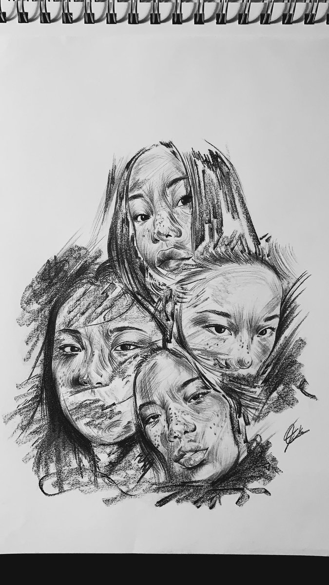 jonchomthipe's tweet photo. Graphite and charcoal rework on an old piece. Been trying to fix my artist’s block. https://t.co/oObx2KW1Rw