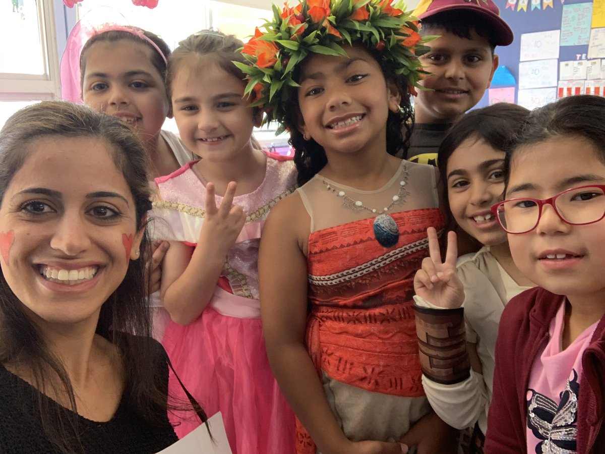 MissGergie's tweet photo. Book Week 2019! #ReadingIsMySecretPower😎💪🏽 https://t.co/tAKhtpTvHa