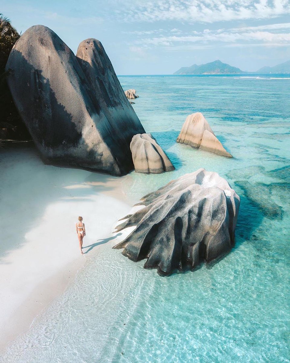 Photo_Inspired's tweet photo. It’s truly a beautiful paradise in Seychelles 🇸🇨- tag the person you would take with you. I haven’t been and can’t wait to visit this paradise! Photo by: emmett_sparling https://t.co/wKT9UvGilb