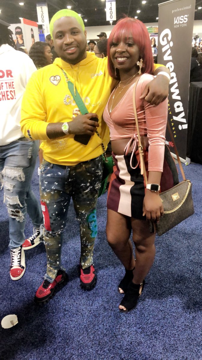 _She_Dope's tweet photo. Let’s just say my weekend at the #BronnerBrothers was great 😌💕 Got to meet everyone I stalk on Instagram 😂😂. The talk with Anthony cuts just lets me know I’m on the right track and can’t rush anything that’s best for you 💫💕 https://t.co/1nNIRG5QJ9