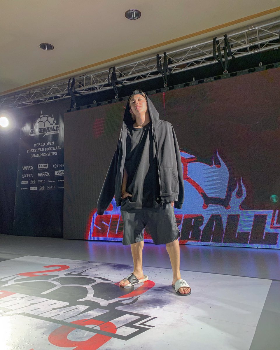 freestyler_yo's tweet photo. 明日からバトルスタート！ https://t.co/TDojAypcBV
