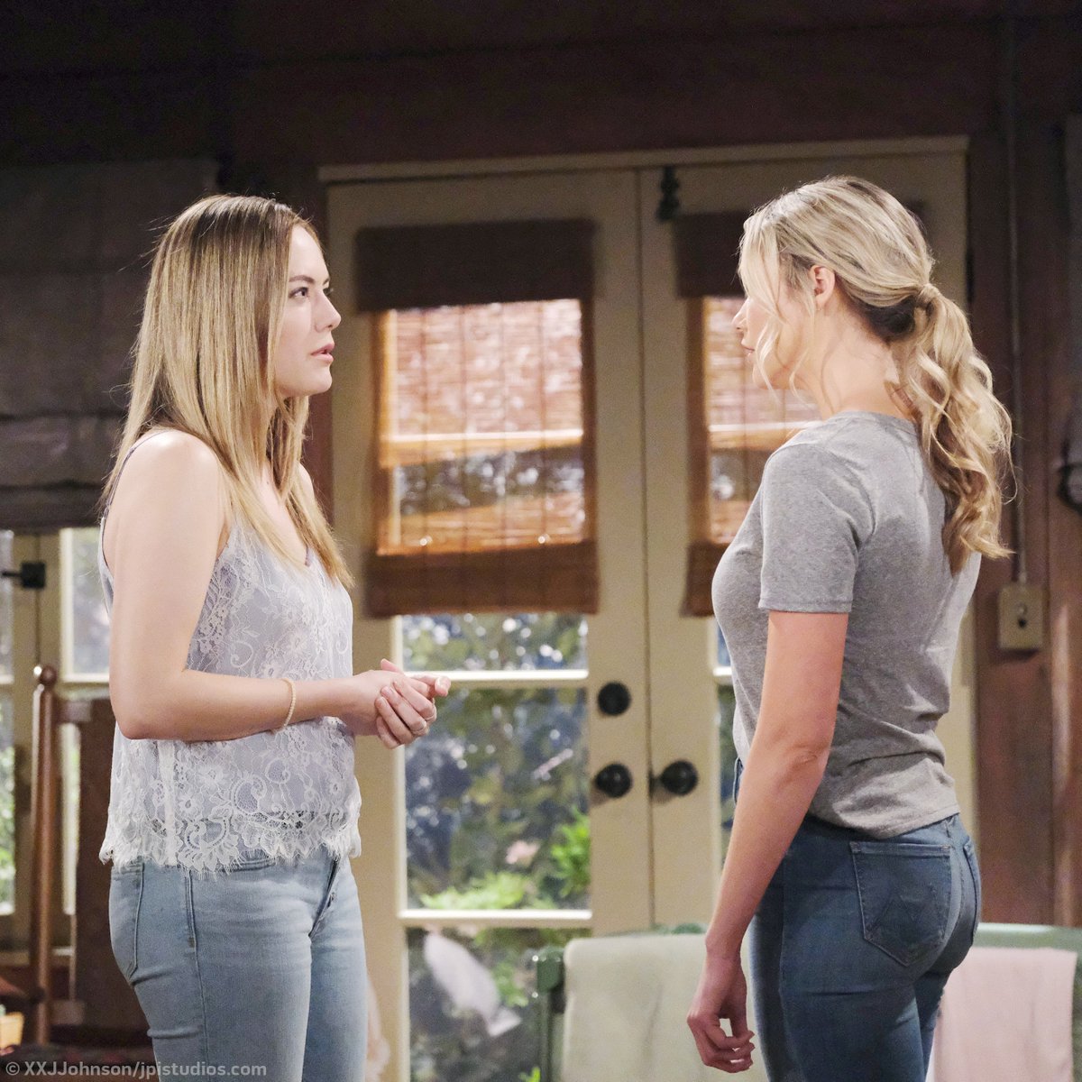 BandB_CBS's tweet photo. RT if you loved this #BoldandBeautiful moment in today’s episode. 👏 https://t.co/kvrv9XA0ol