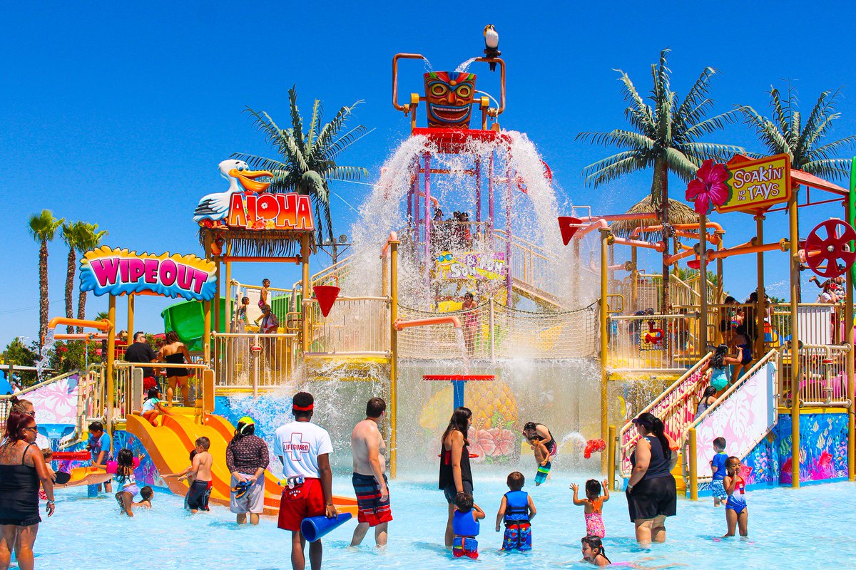 Island Waterpark tweet media