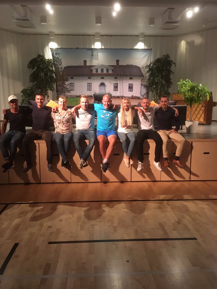 KajKunnas's tweet image. Huomenna tapahtuu. Imorn händer det. Tomorrow it happens! Med detta gänget grundas @NykarlebyIC #Tähtihalli #Stjärnhallen #StarHall Kl.18.30