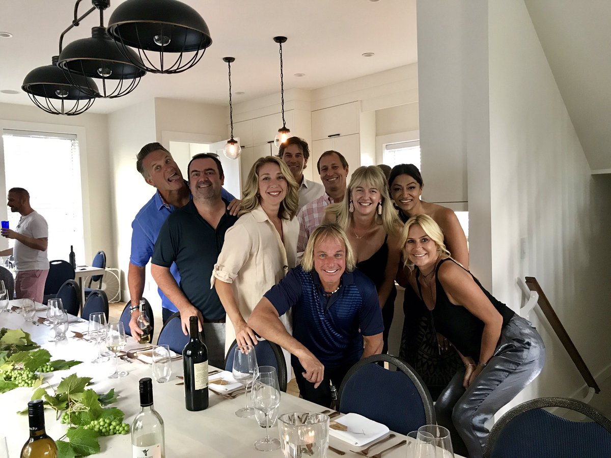CarrieEll1's tweet photo. Well that was amazzzing! Friends you have to have dinner here:  https://t.co/h4vnKoj8sV. It’s hard to put into words. It’s a private dinner, in a secret location, with a world class chef. #surreyeats https://t.co/SGBZj4wO5U