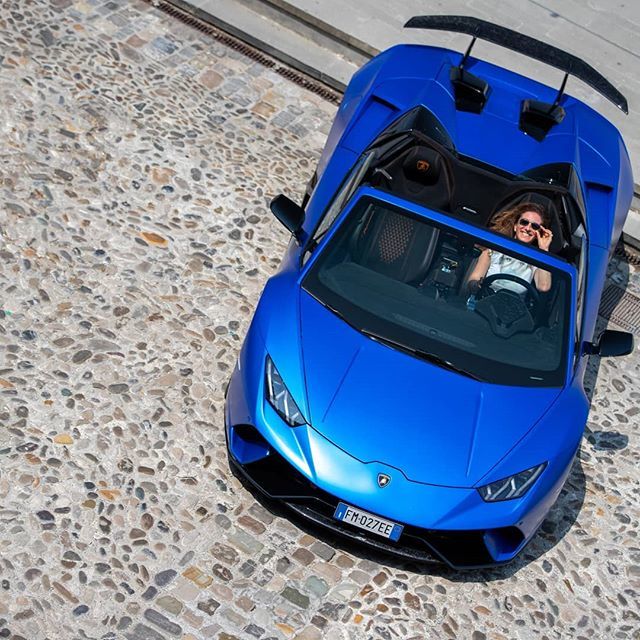 monicaesse70's tweet photo. Flying doctors for flying cars... Sul blog vi spiego chi sono e cosa fanno!!! #lamborghini #huracan #instacars #cargram #carporn #cars #auto #caroftheday #carsaddict #donneinauto #dreamcar #supercars #luxurycar #carswithoutlimits #carsofinstagram #carslifestyle #automotiveph… https://t.co/7EKMdCrZpP