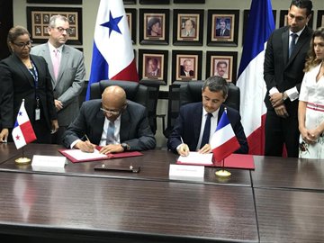 Voir l'image sur Twitter