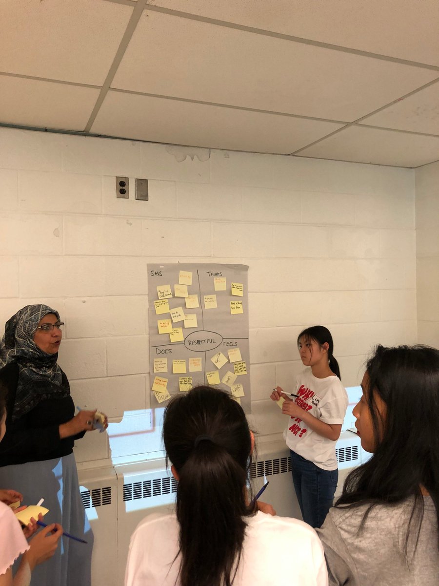 CCSNewcomers's tweet photo. CCS's Newcomer Orientation Week program runs at 4 schools each August to prepare newcomer high school-aged kids for the year ahead.  Pleased to have @inclusiveIBM present to the students today on #UnconsciousBias and #respect. Many thx, @RukhsanaSyed #IBMvolunteers #IBMdiversity https://t.co/UKbi9S3ieT