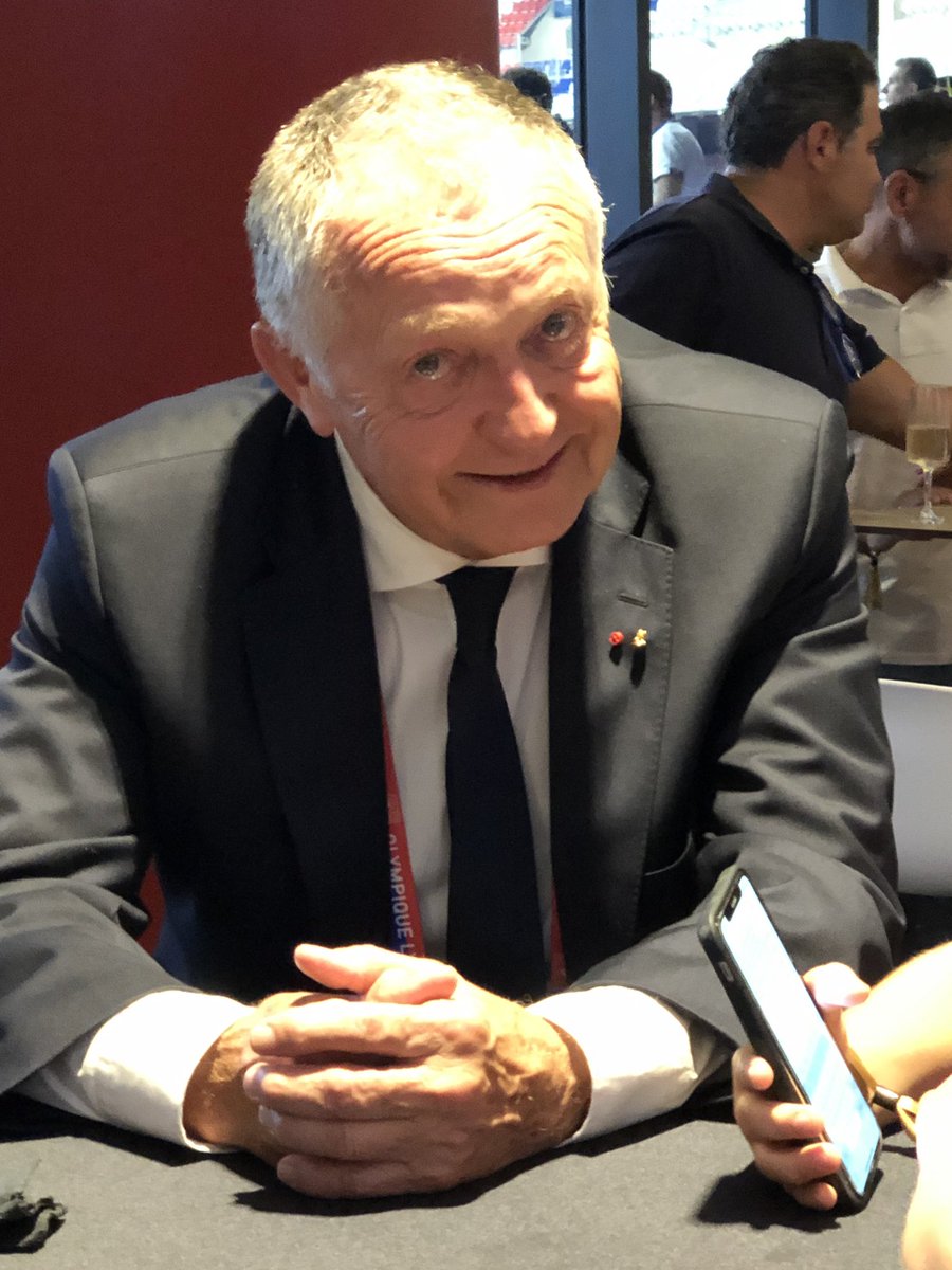 PatrickLozano4's tweet photo. Un vrai Président et un homme de cœur    Merci Président Aulas https://t.co/tQT05AS6zK