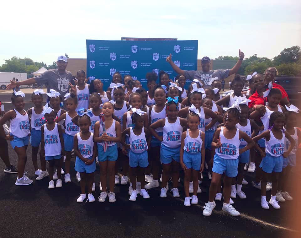 DetroitPAL's tweet photo. Images from the Detroit PAL 2019 Cheer Jamboree! Thank you EVERYONE who helped & came out to support! We at Detroit PAL are providing more opportunities for girls on and off the field! These girls are changing the game! #palcheer #girlchangingthegame @coachpott_83 https://t.co/AL4GCOoigO