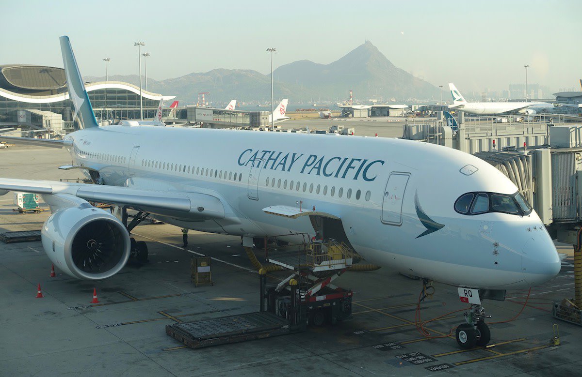 OneMileataTime's tweet photo. Wow: Backstory Of Cathay Pacific CEO's Resignation https://t.co/yyxWC6yp66 https://t.co/MsDbZWUwJG