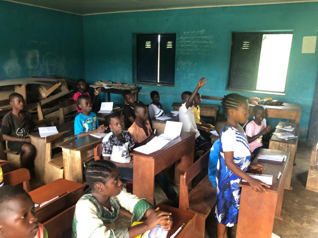 FREDINIGERIA's tweet photo. FREDI's BOOTCAMP 2019 Opens Today!!!!!!

Snippets from the First module of the  FREDI Coding Boot camp for Rural School children in conjunction with The Africa Impact Network (T.A.I.N) 
#trainachild 
#buildthefuture
#educateachild 
#ruraleducationproject
#ruraleducation https://t.co/EaE3bs1a9f