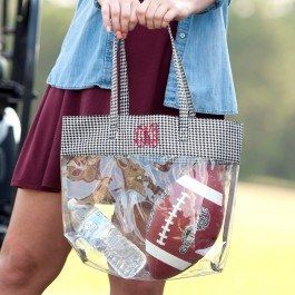 Charming_Chick's tweet image. Comply with stadium rules in style when you carry our Monogrammed Clear Tote Bag! #gameday buff.ly/30k8BS2