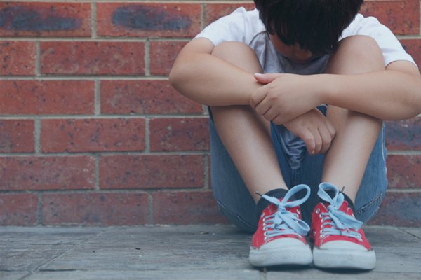 A study of 900 middle schoolers finds that students who report having a sense of belonging both at home and school are less likely to engage in bullying. edwk.it/2OZk34i