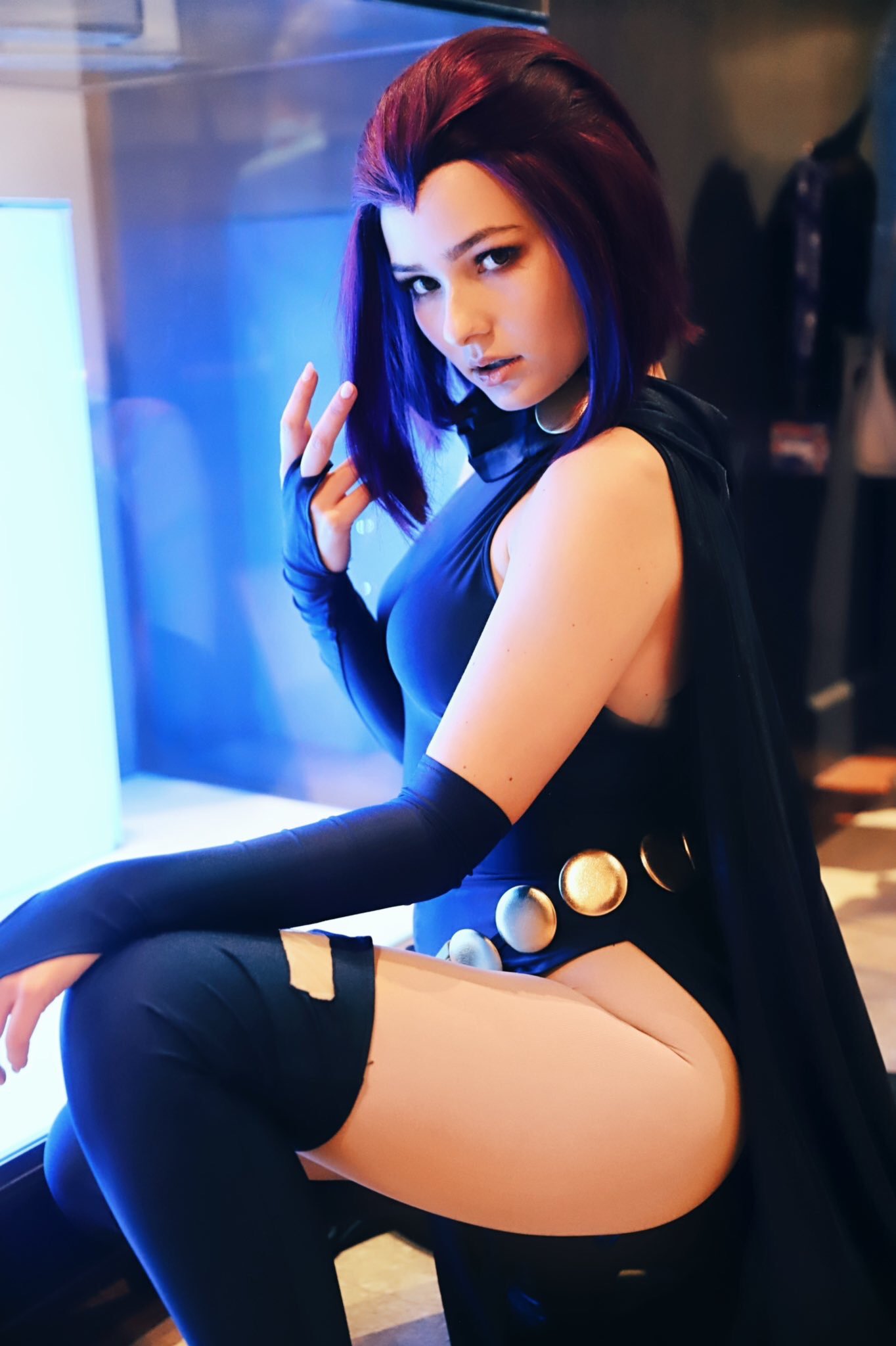 “A seriously beautiful #raven #cosplay by the super talented @theomgcosplay...