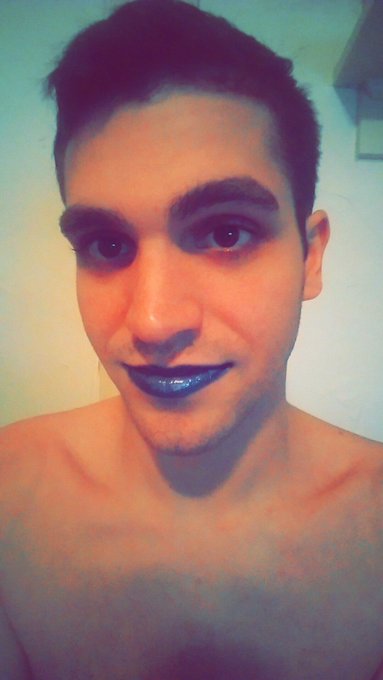 Metallic blue lipstick with a blue filter https://t.co/GcAsTNHGDX