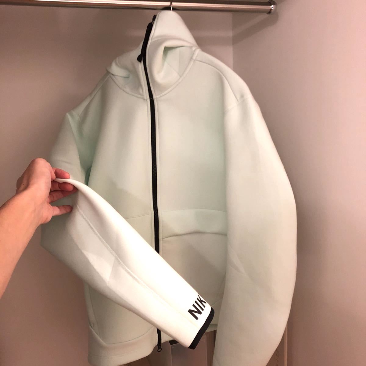 Ar9Tm's tweet photo. ●プレゼント
新品 ナイキ 17aw NIKELAB ACG × ACRONYM FLEECE FULL ZIP HOODIE Size M ナイキラボ エーシージー アクロニウム ジップアップ パーカー

●参加方法
フォロー&amp;RT +簡単な作業

【応募期限】今日から3日以内まで

DMを受け取れる用に���ておいて下さい
皆様のご参加お待ちしております！✨ https://t.co/XYyvB5WoTZ